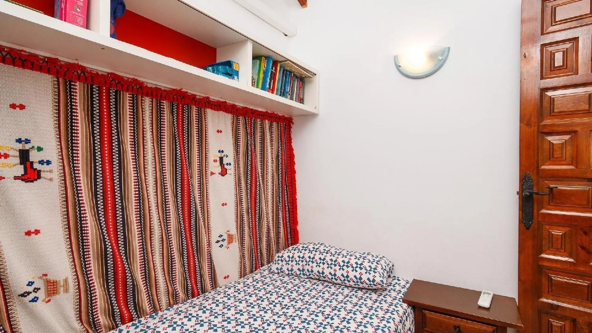 Apartment Ferienwohnung Fuer 6 Personen Ca 90 Qm In Nerja, Andalusien Costa Del Sol