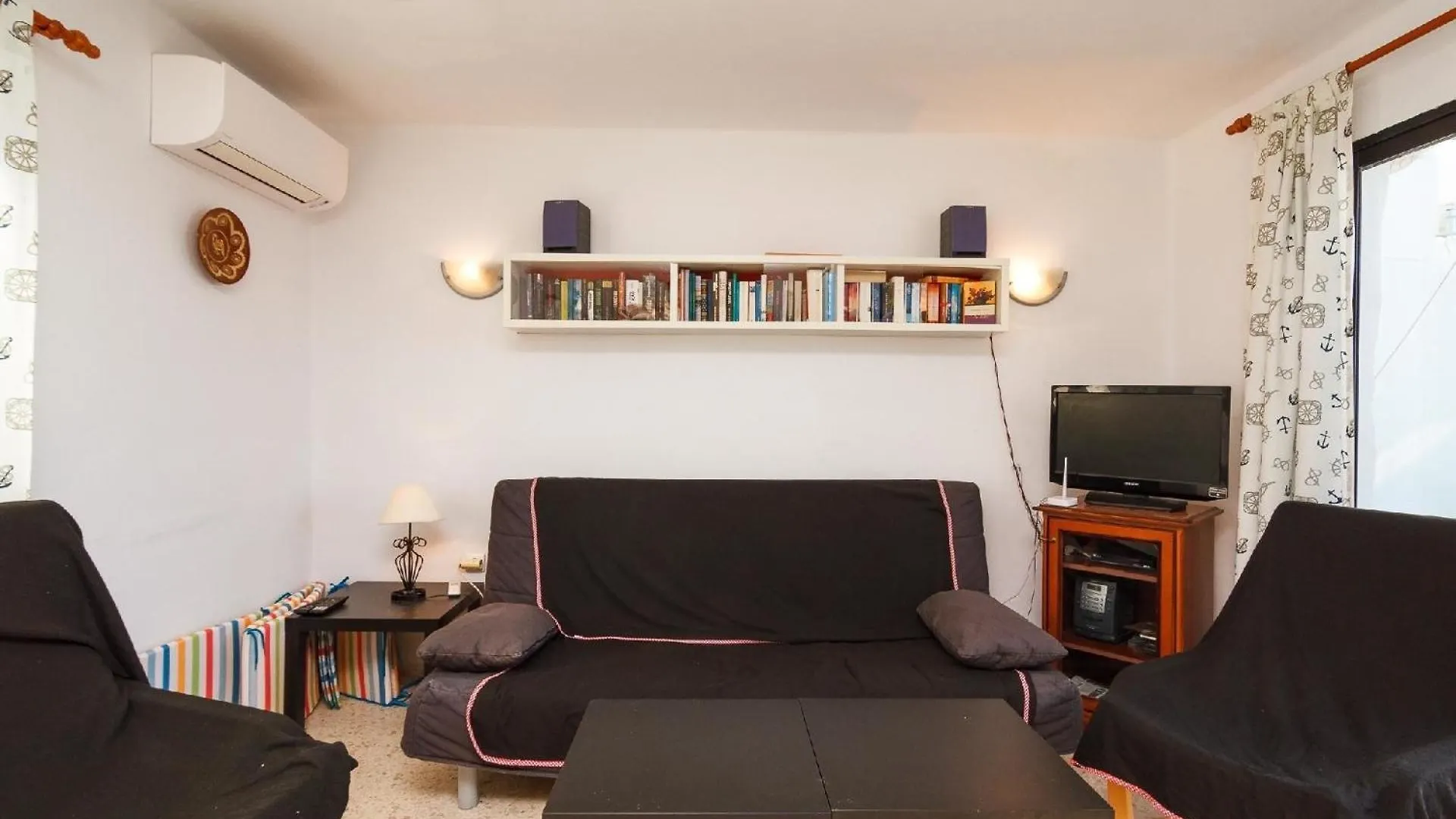 Apartment Ferienwohnung Fuer 6 Personen Ca 90 Qm In Nerja, Andalusien Costa Del Sol